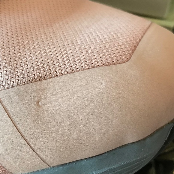 ON CLOUD 5 WATERPROOF ROSE/FOSSIL - Picture 9 of 14